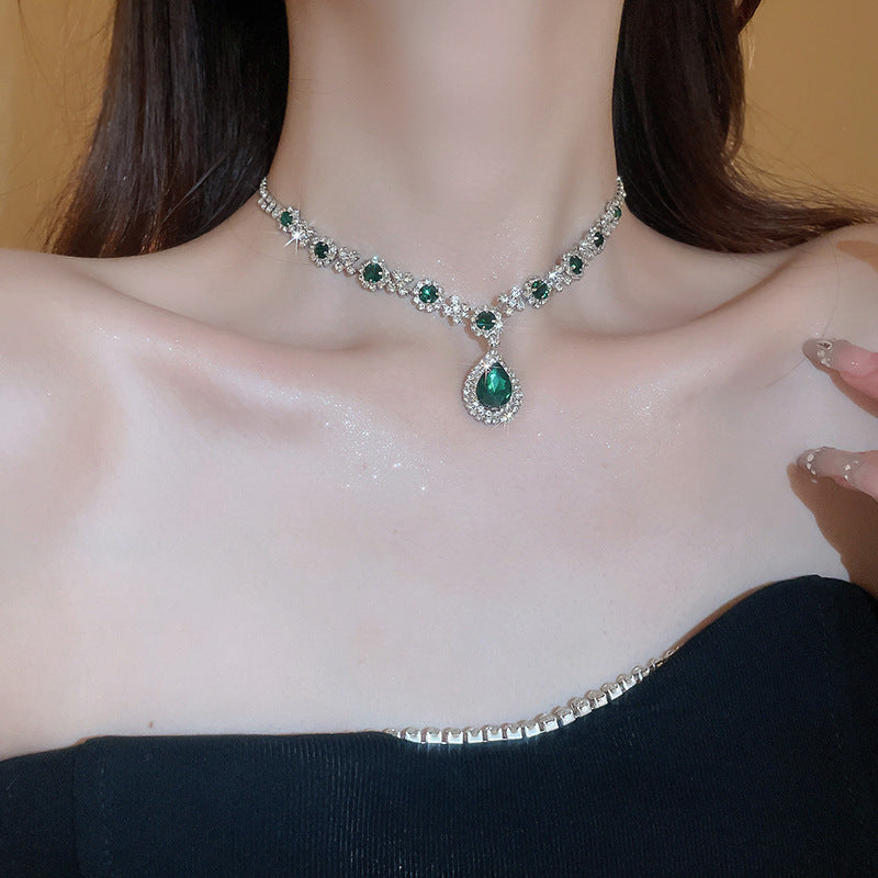 Emerald Necklace & Earring Set - Fashionnsio