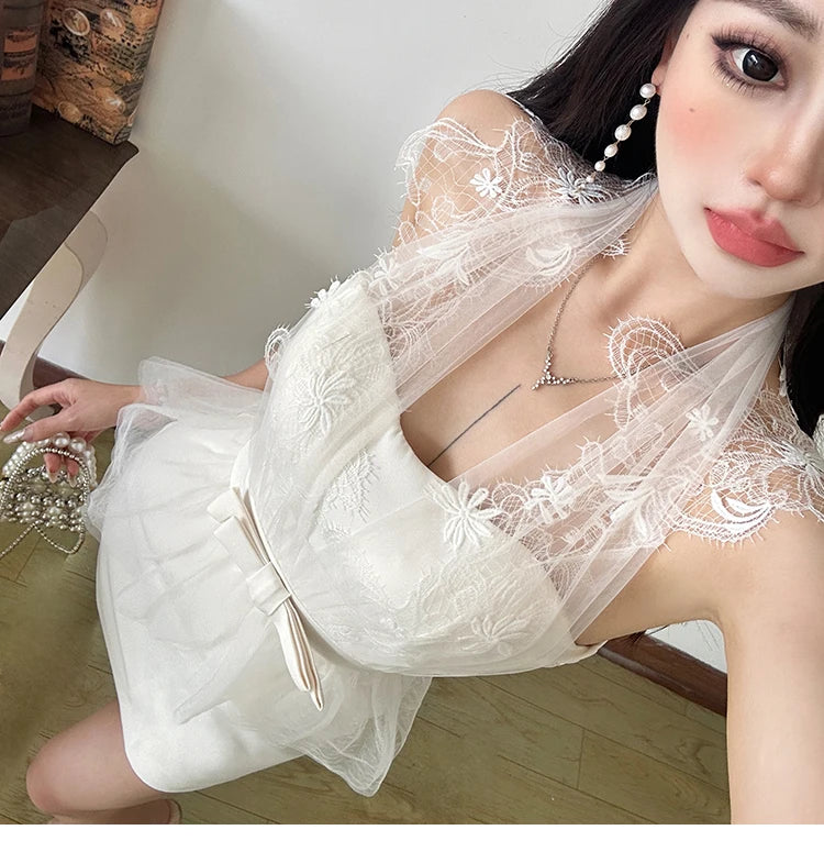 Lace Halter Bodycon Mini Dress - Fashionnsio