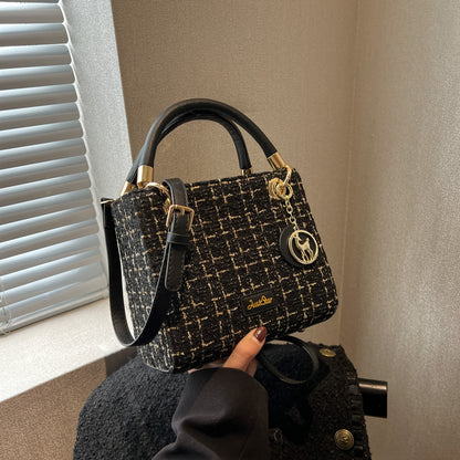 Chic Tweed Handbags - Fashionnsio