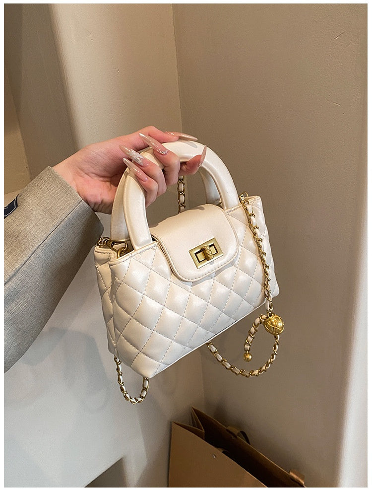 Quilted Chain Luxury Handbags/Sling Bags