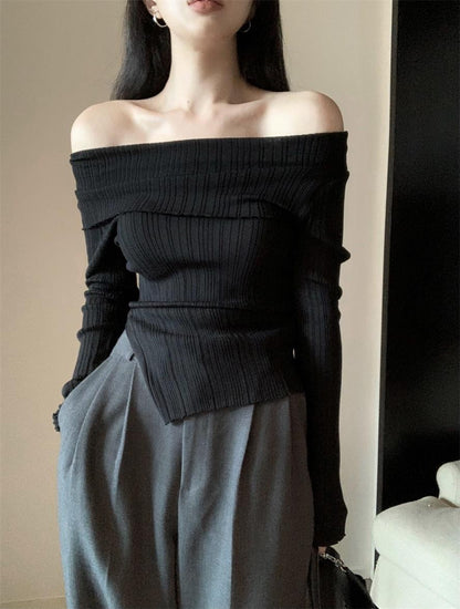 Off-Shoulder Asymmetrical Knitted Top