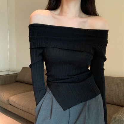 Off-Shoulder Asymmetrical Knitted Top