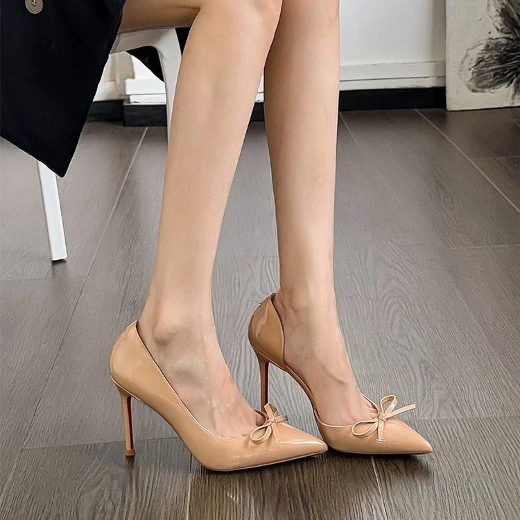 Bow Pointed Red Sole Heels - Fashionnsio