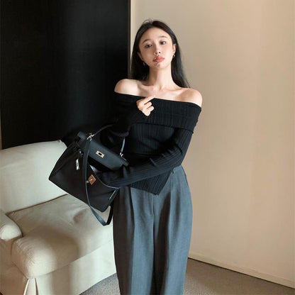 Off-Shoulder Asymmetrical Knitted Top