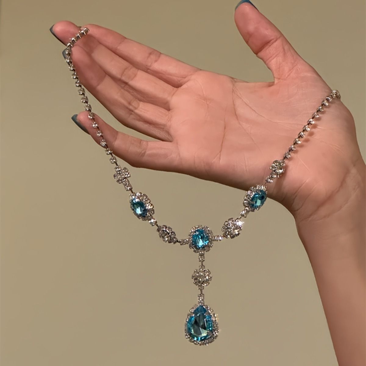The Azure Drop Necklace - Fashionnsio