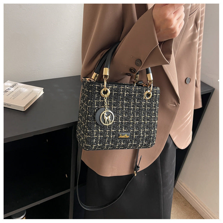 Chic Tweed Handbags - Fashionnsio