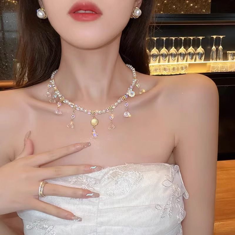 Secret Garden Pearl Necklace
