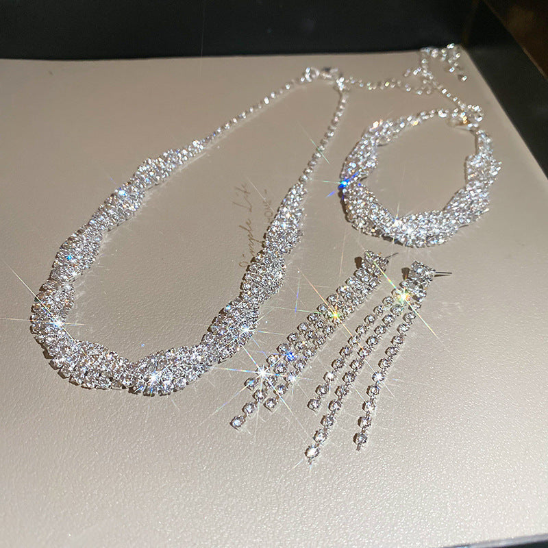 Glamour Diamond Necklace Set - Fashionnsio