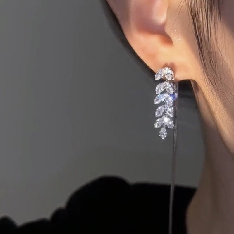 Rhinestone Leaves Tassel Earrings fashionnsio