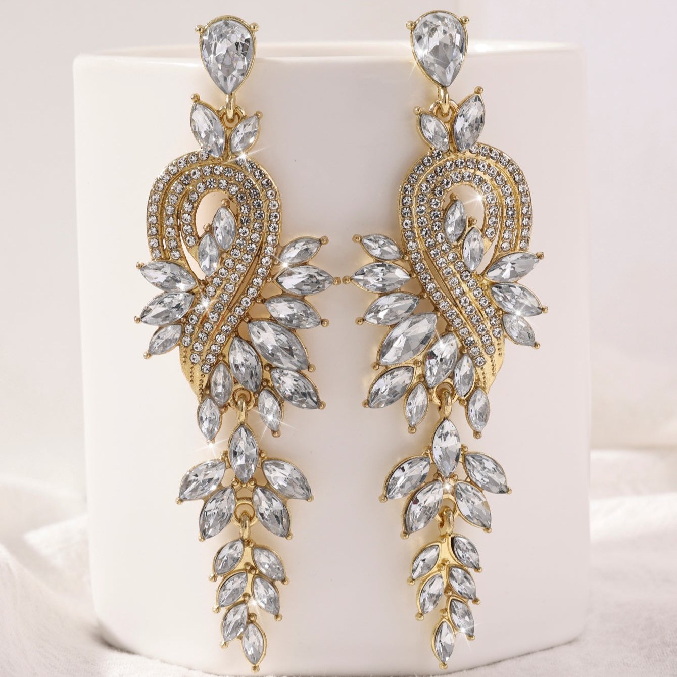 Peacock Leaf Crystal Long Earrings fashionnsio