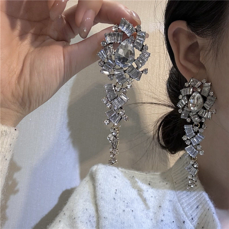 Flower Inlaid Diamond Long Earrings fashionnsio