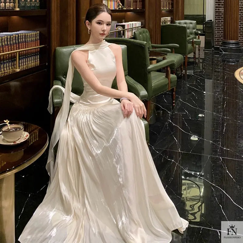 Pleated Long Dress With Scarf - Fashionnsio