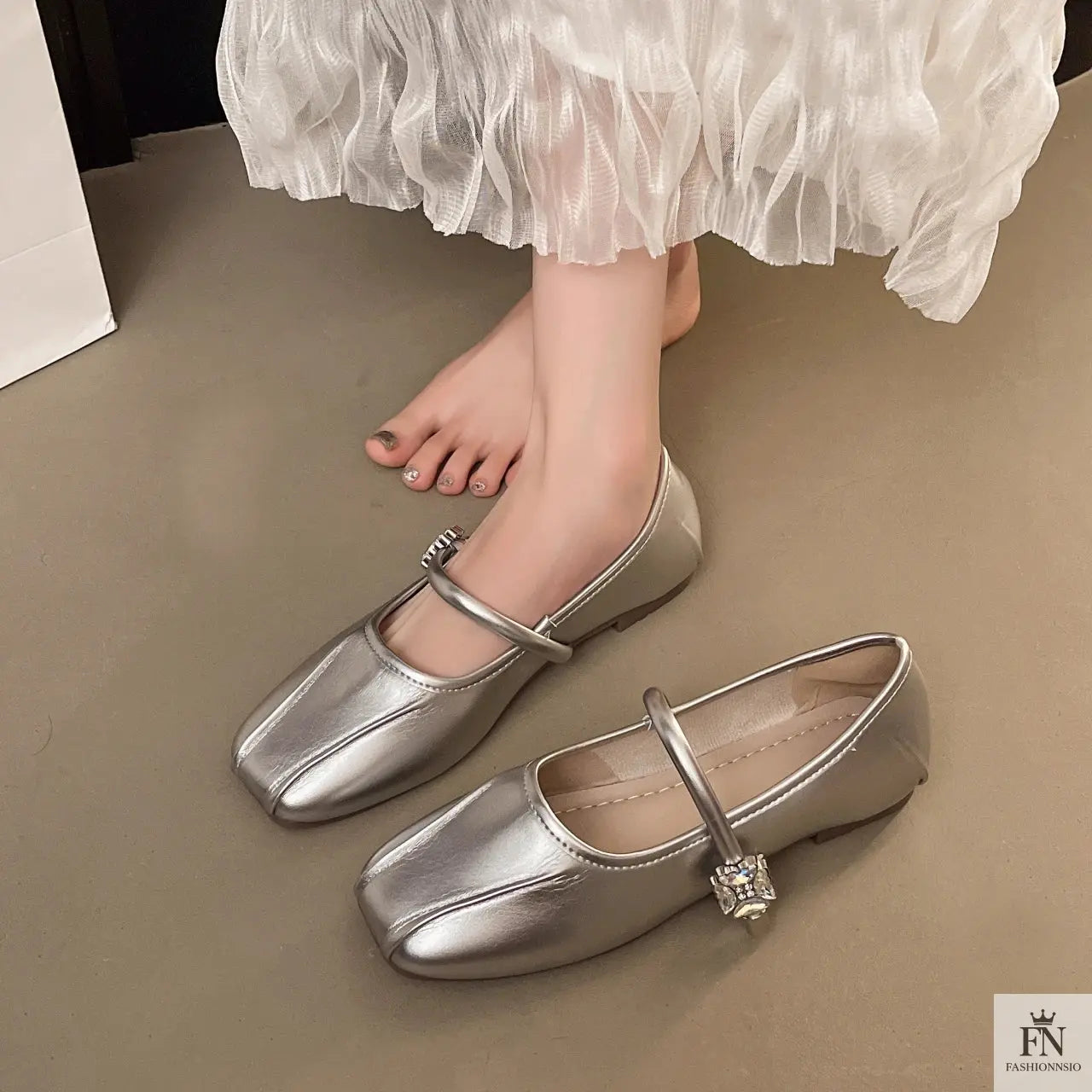Diamond Strap Ballerina Flats - Fashionnsio