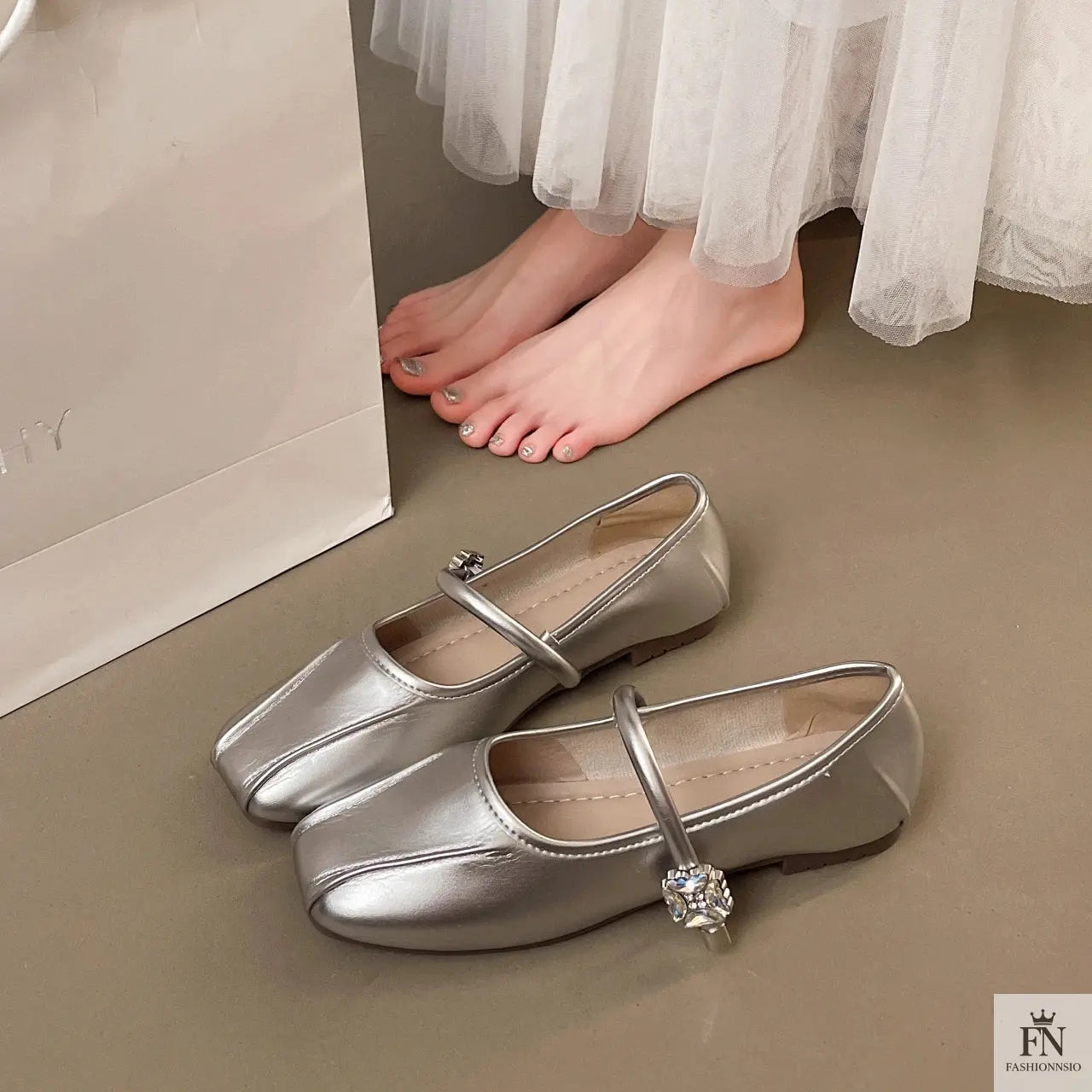 Diamond Strap Ballerina Flats - Fashionnsio