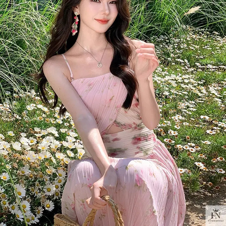 Figure Flattering Pleated Long Dress - Fashionnsio