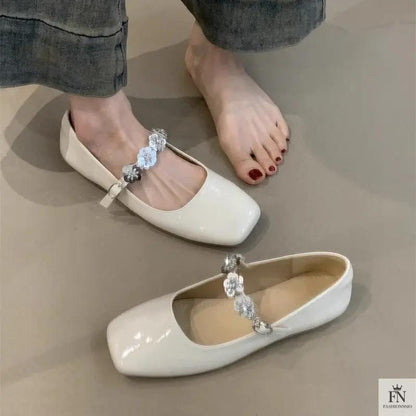 Floral Embellish Mary Jane Flats - Fashionnsio