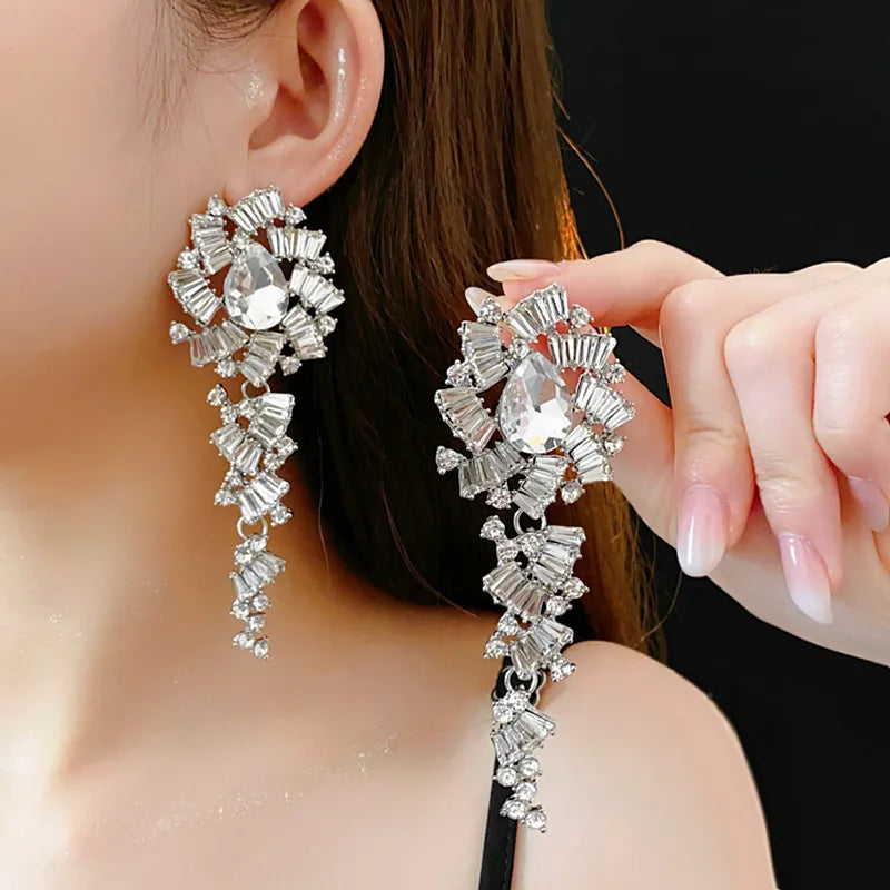 Flower Inlaid Diamond Long Earrings fashionnsio