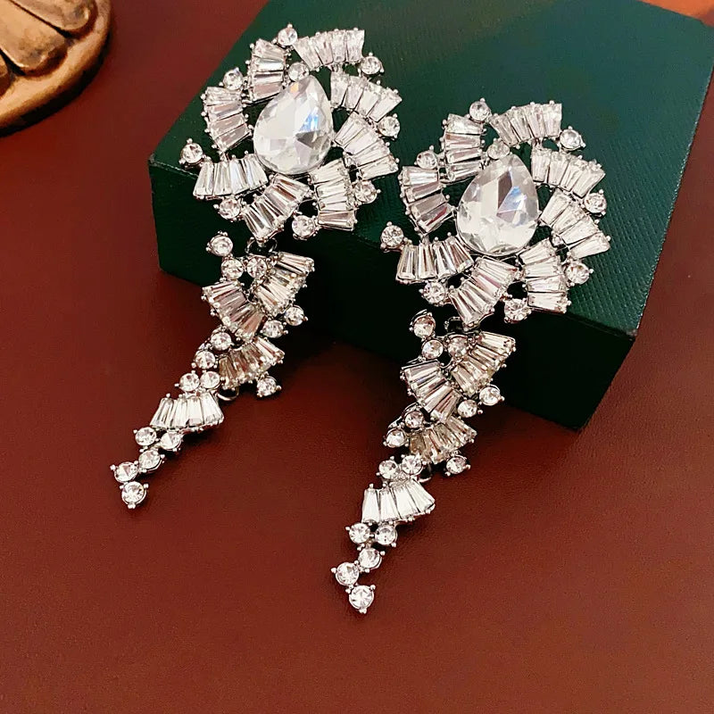 Flower Inlaid Diamond Long Earrings fashionnsio