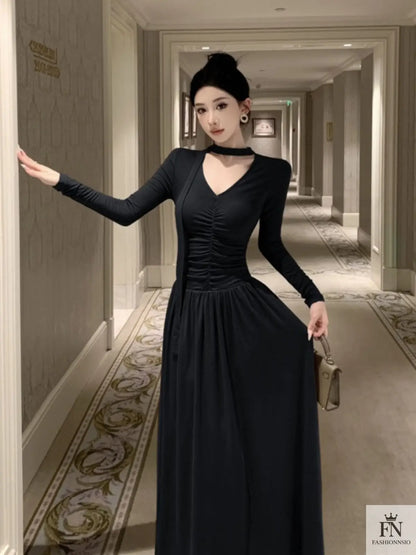 Pleated Long Dress With Scarf - Fashionnsio