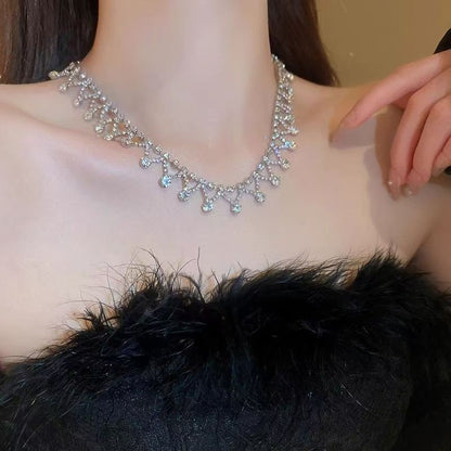 Teardrop Sparkling Diamond Necklace - Fashionnsio
