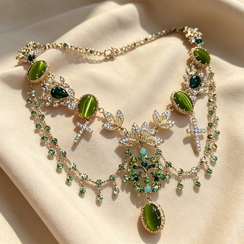 Emerald Dynasty Crystal Necklace - Fashionnsio
