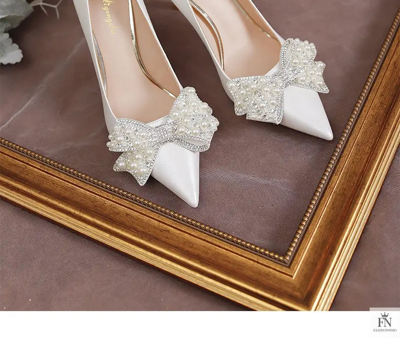 Pearl Diamond Bow Pointed Heels - Fashionnsio