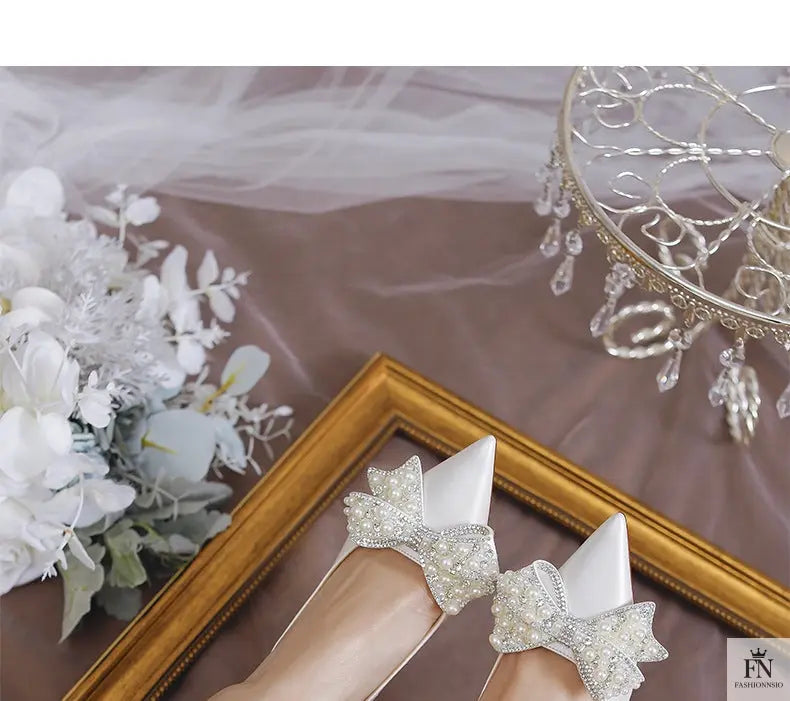 Pearl Diamond Bow Pointed Heels - Fashionnsio
