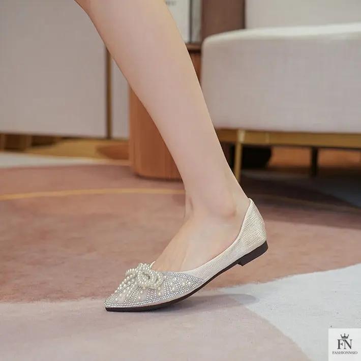 Pearl Rhinestone Bow Flats - Fashionnsio