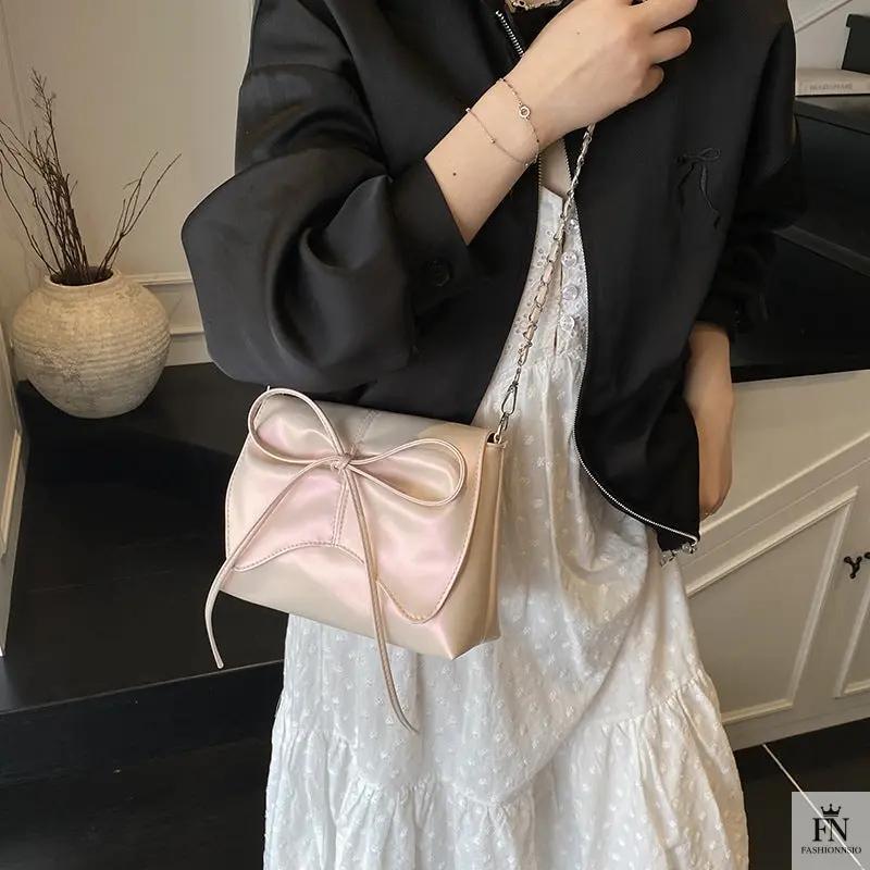 Pearlescent Chain Bow Sling Bags - Fashionnsio