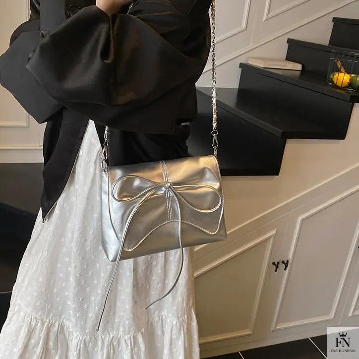Pearlescent Chain Bow Sling Bags - Fashionnsio
