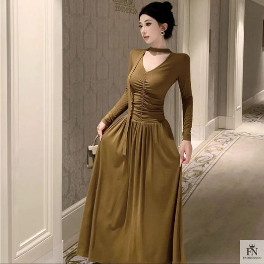 Pleated Long Dress With Scarf - Fashionnsio