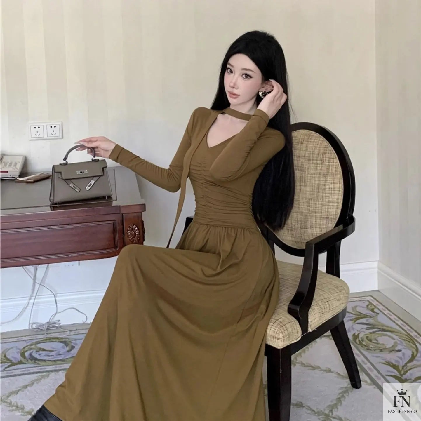 Pleated Long Dress With Scarf - Fashionnsio