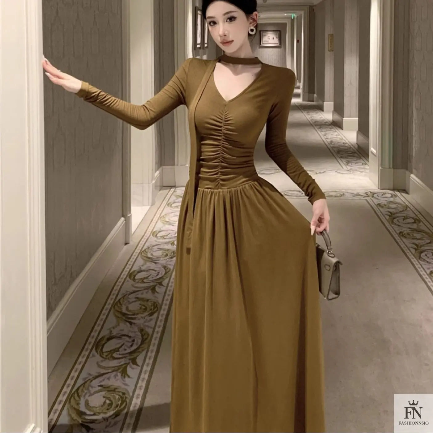 Pleated Long Dress With Scarf - Fashionnsio