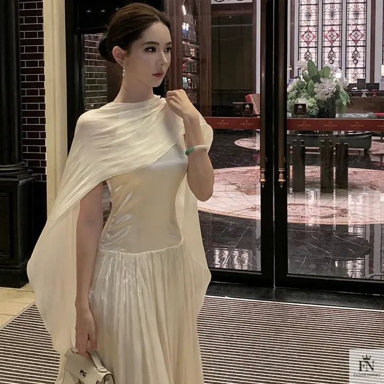 Pleated Long Dress With Scarf - Fashionnsio