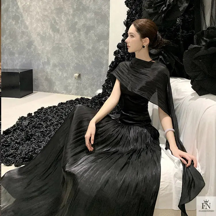 Pleated Long Dress With Scarf - Fashionnsio