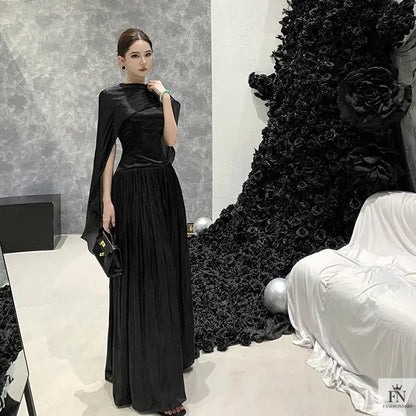 Pleated Long Dress With Scarf - Fashionnsio