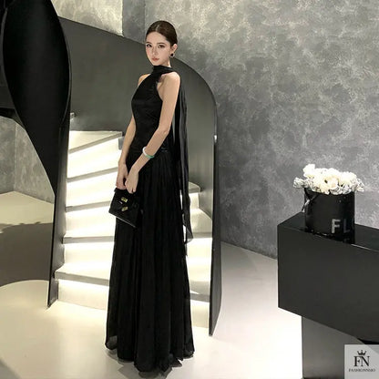 Pleated Long Dress With Scarf - Fashionnsio