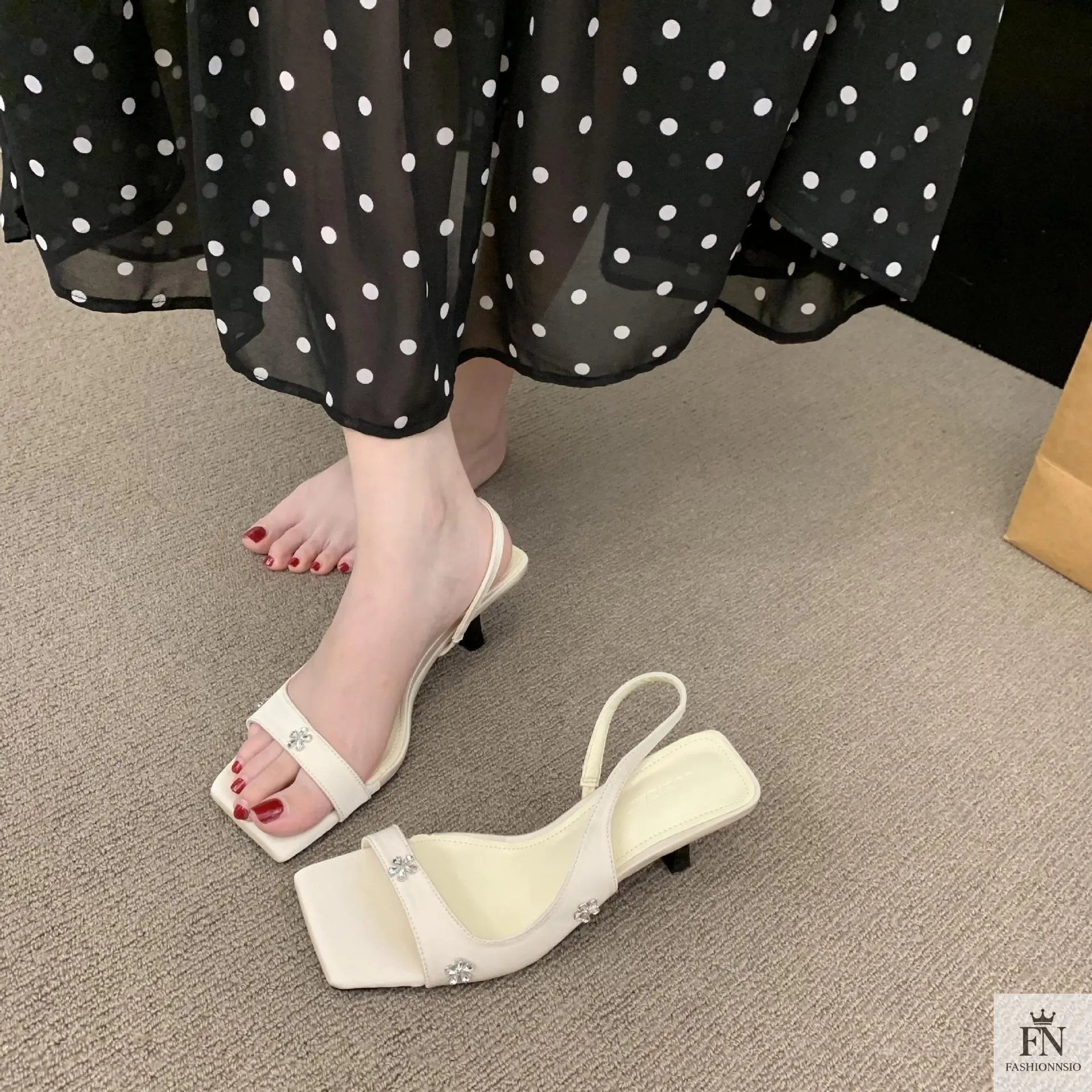 Rhinestone Flower Square Toe Heels - Fashionnsio