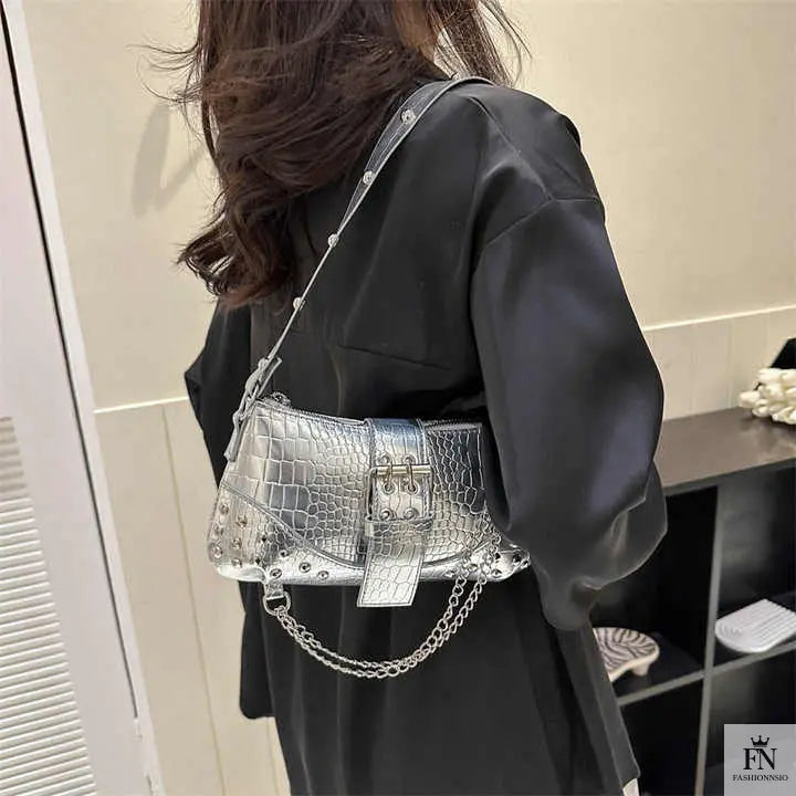 Rivet Chain Buckle Shoulder Bags - Fashionnsio
