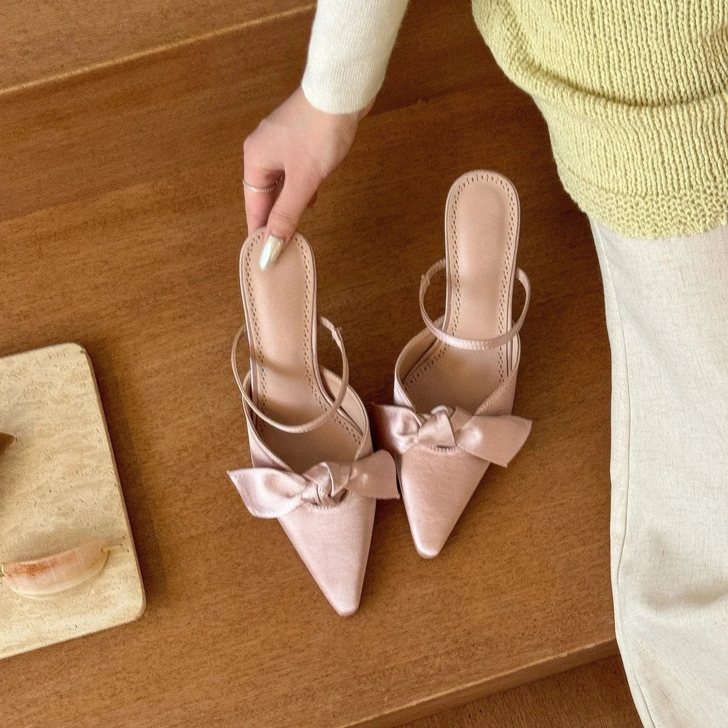 Elegant Bow Pointed Heels - Fashionnsio