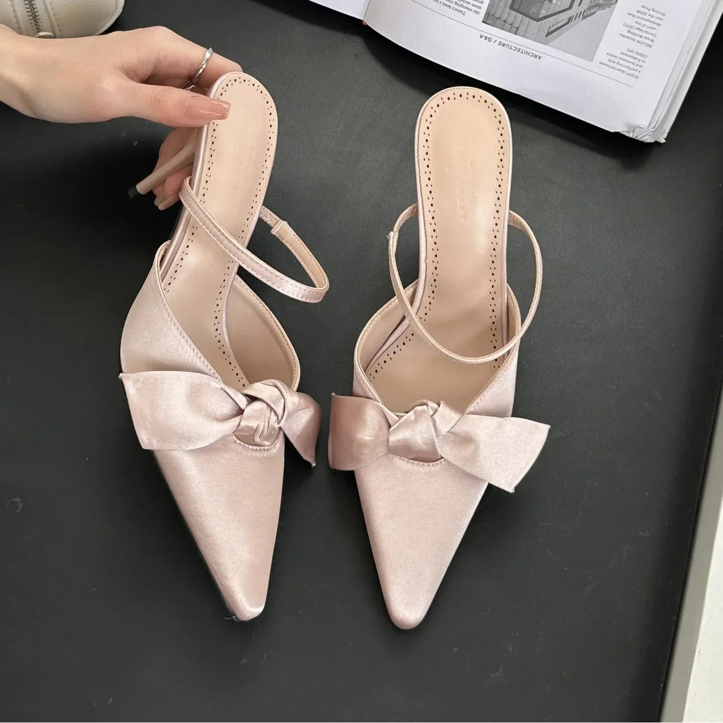 Elegant Bow Pointed Heels - Fashionnsio