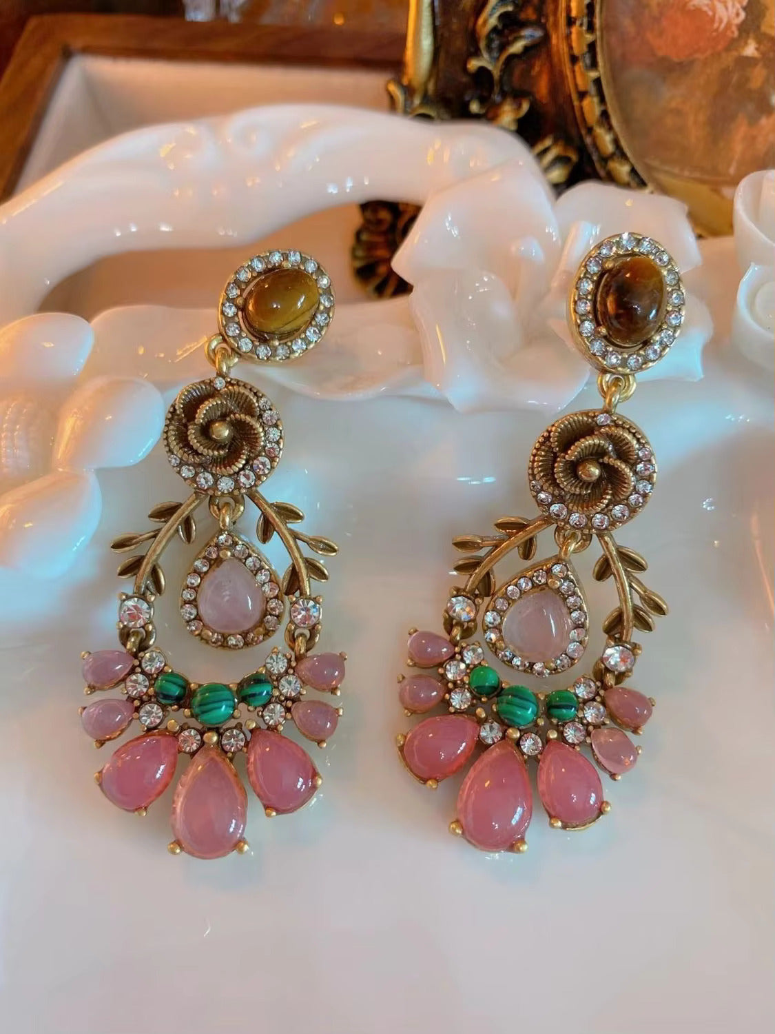 Victorian Palace Teardrop Earrings - Fashionnsio
