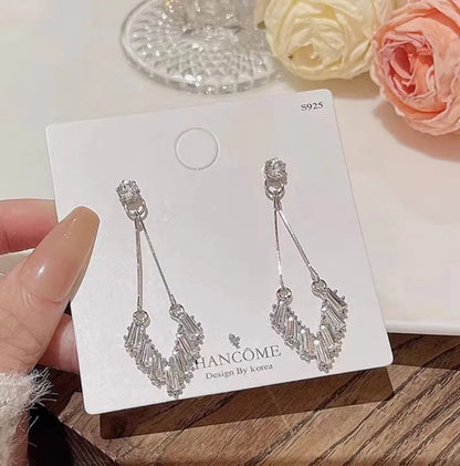 Crystal Swing Diamond Earrings fashionnsio