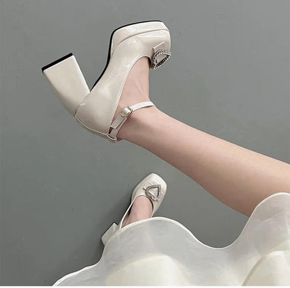 Crystal Heart Chunky Heel fashionnsio