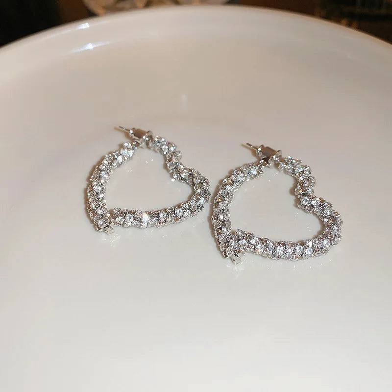 Diamond Love Twirl Earrings fashionnsio