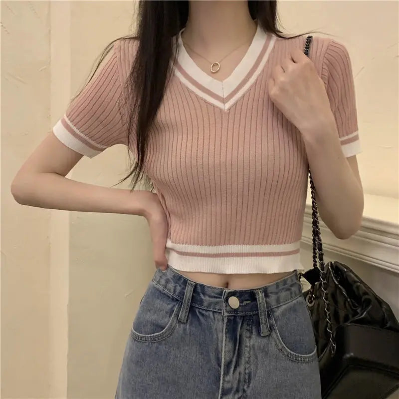 Knitted V-neck Crop Top fashionnsio