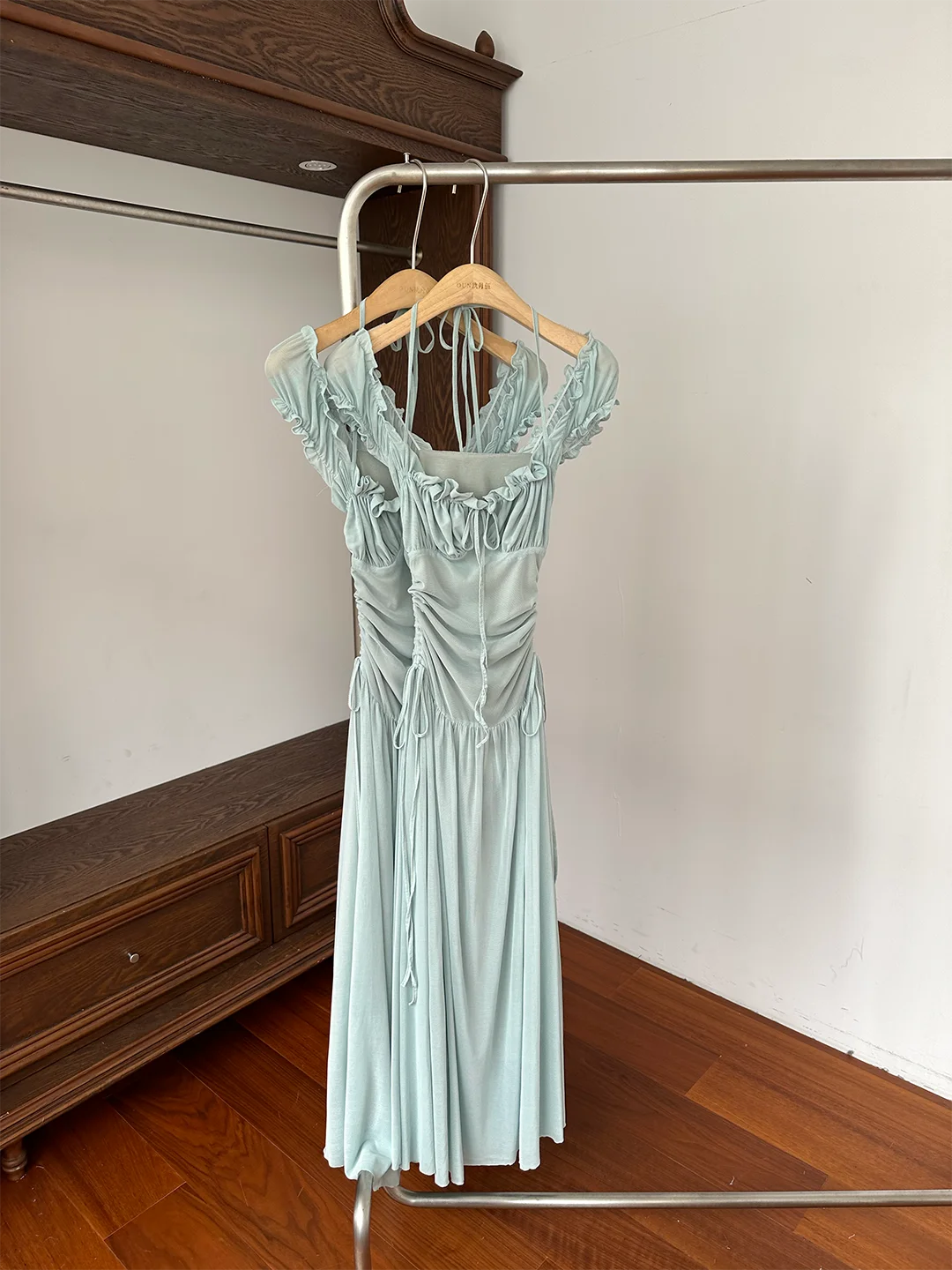 Waist Slimming Layered Maxi Dress - Fashionnsio