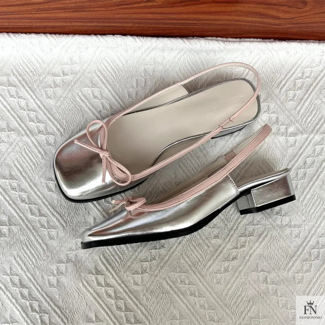 Square Toe Bow Flat Sandals - Fashionnsio