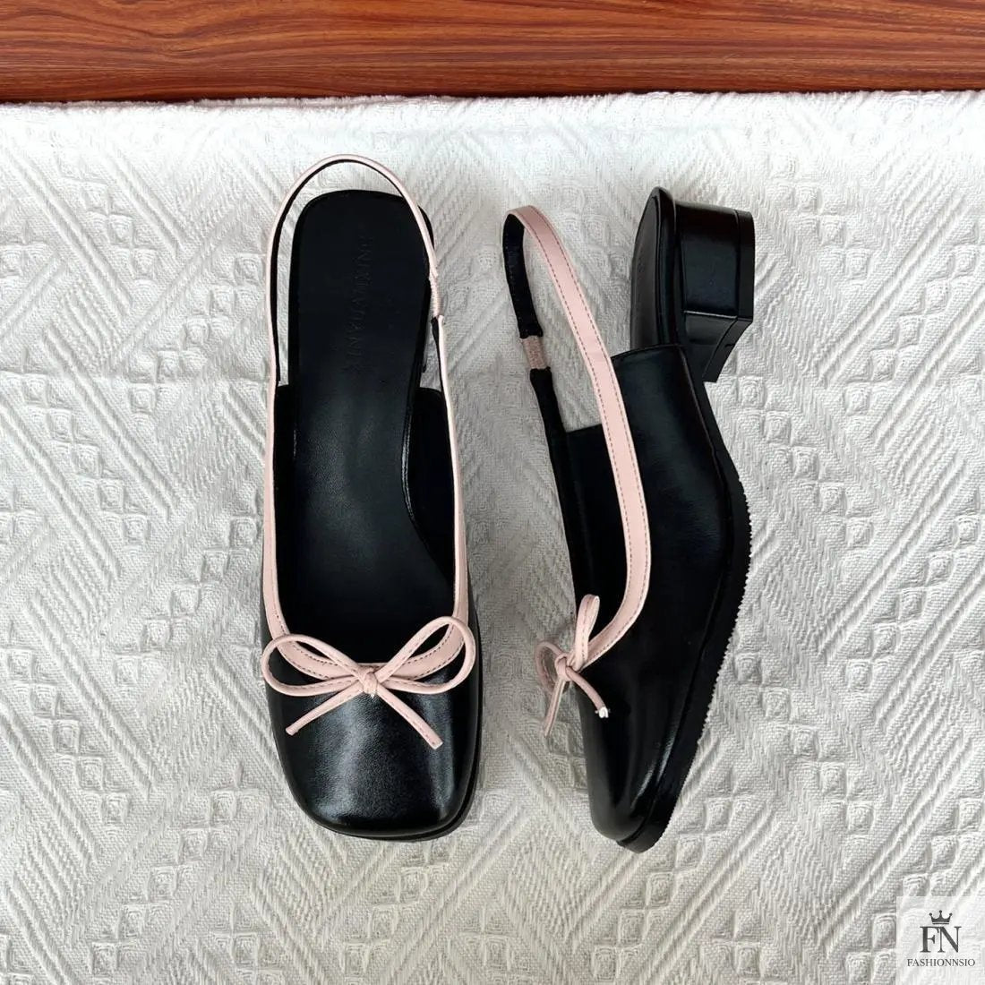 Square Toe Bow Flat Sandals - Fashionnsio