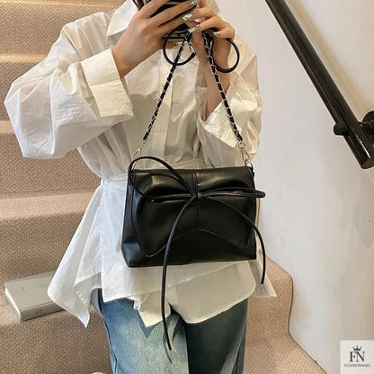Pearlescent Chain Bow Sling Bags - Fashionnsio